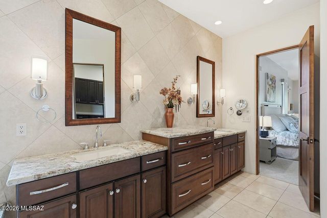 6342 W Sunlit Bridge Place, Marana, AZ 85658
