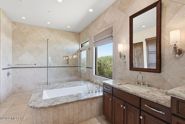 6342 W Sunlit Bridge Place, Marana, AZ 85658