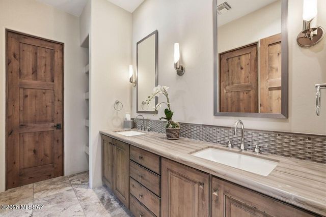 6342 W Sunlit Bridge Place, Marana, AZ 85658