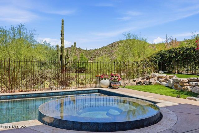 6342 W Sunlit Bridge Place, Marana, AZ 85658