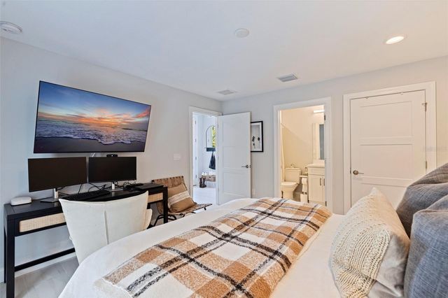 4749 LEGACY PARK DRIVE, Tampa, FL 33611