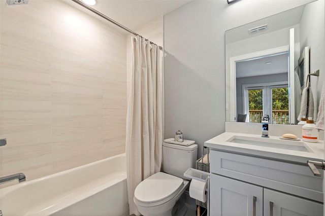 4749 LEGACY PARK DRIVE, Tampa, FL 33611