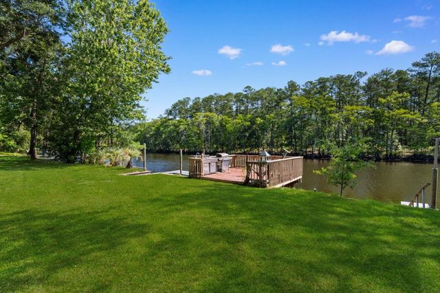 455 River Rd., Conway, SC 29526