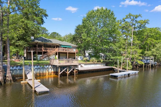 455 River Rd., Conway, SC 29526