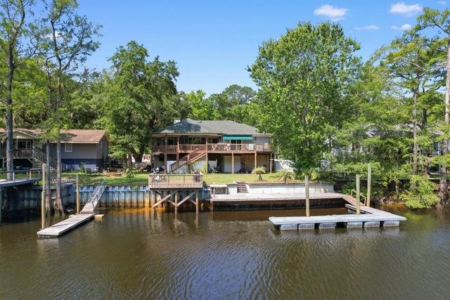 455 River Rd., Conway, SC 29526