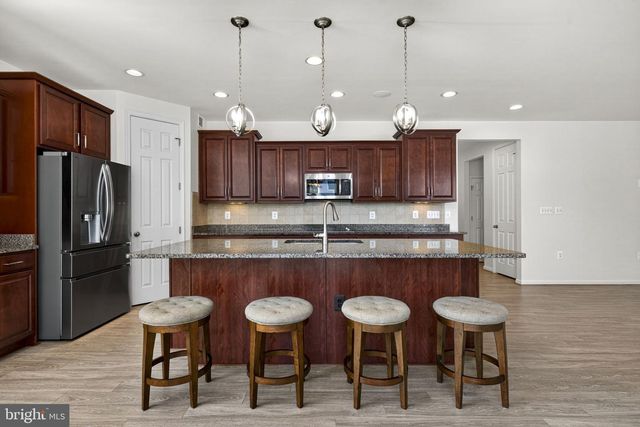 181 SPARKLING BROOK RD, Ranson, WV 25438
