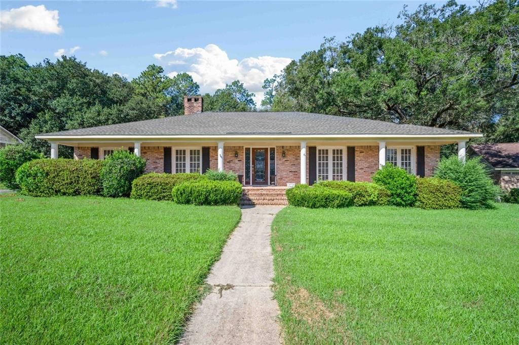1908 Pine Bough Court, Mobile, AL 36609 — exterior