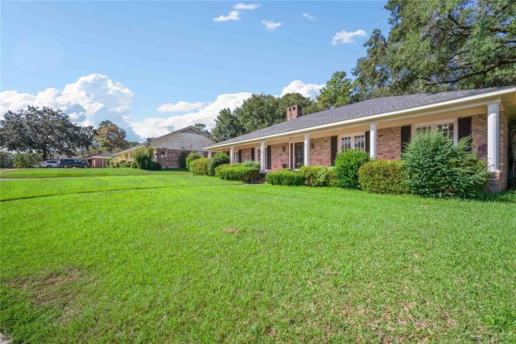 1908 Pine Bough Court, Mobile, AL 36609 — photo 2