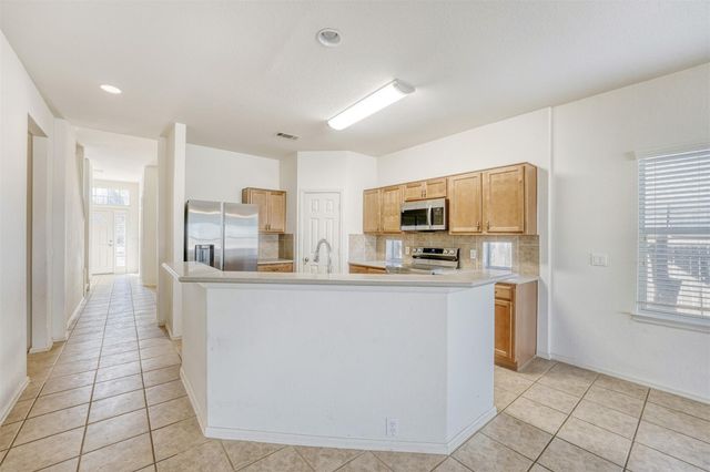 148 Hoot Owl LN N, Leander, TX 78641