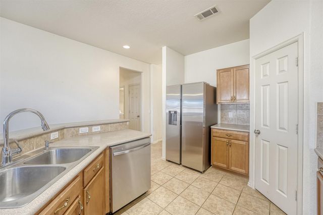 148 Hoot Owl LN N, Leander, TX 78641