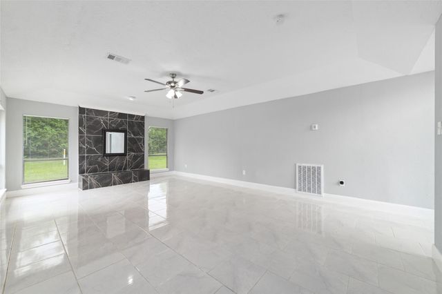 16611 N Quadrant Court, Crosby, TX 77532