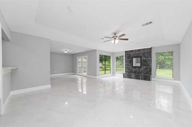 16611 N Quadrant Court, Crosby, TX 77532