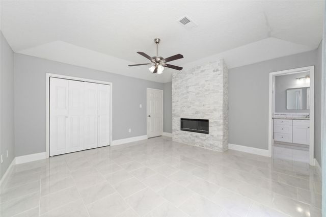 16611 N Quadrant Court, Crosby, TX 77532