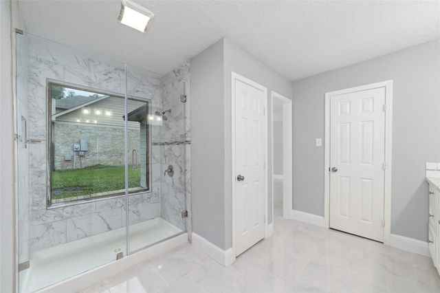 16611 N Quadrant Court, Crosby, TX 77532