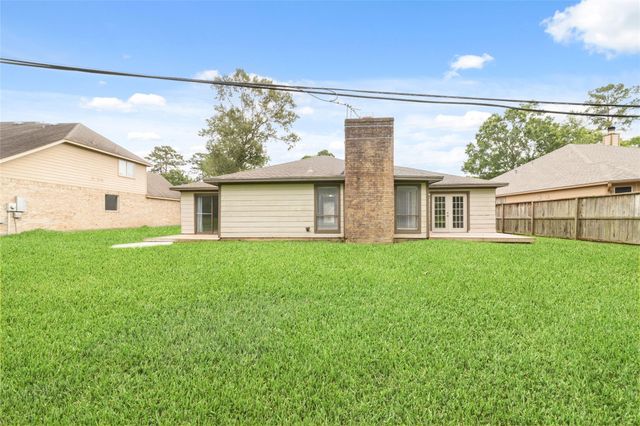 16611 N Quadrant Court, Crosby, TX 77532