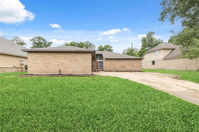 16611 N Quadrant Court, Crosby, TX 77532