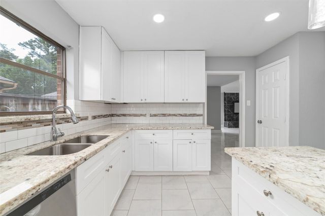 16611 N Quadrant Court, Crosby, TX 77532