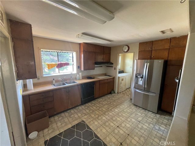 1615 E Crestlane, Anaheim, CA 92805