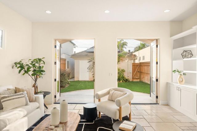 438 H, Coronado, CA 92118