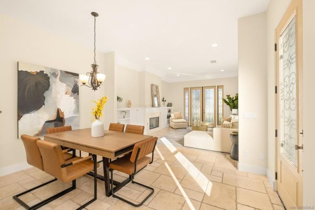 438 H, Coronado, CA 92118