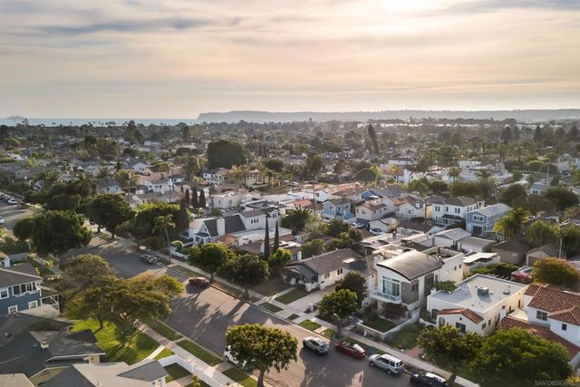 438 H, Coronado, CA 92118