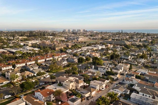 438 H, Coronado, CA 92118