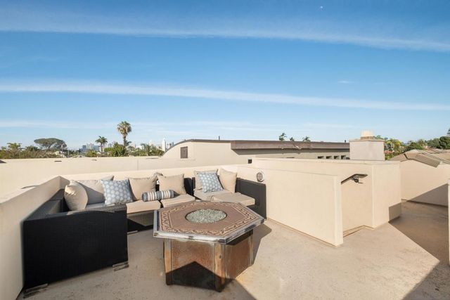 438 H, Coronado, CA 92118