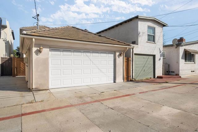 438 H, Coronado, CA 92118