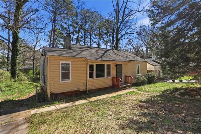 1100 Edgefield SW Drive, Atlanta, GA 30310