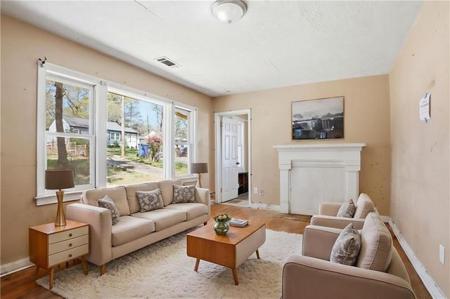 1100 Edgefield SW Drive, Atlanta, GA 30310