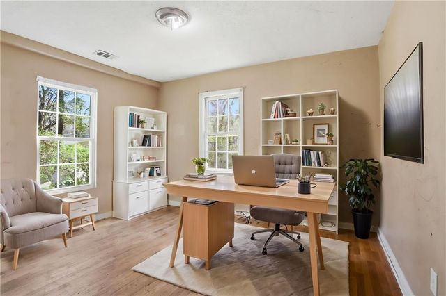 1100 Edgefield SW Drive, Atlanta, GA 30310