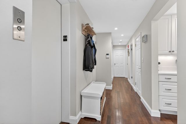 34 Hancock St. 4A, Boston, MA 02114