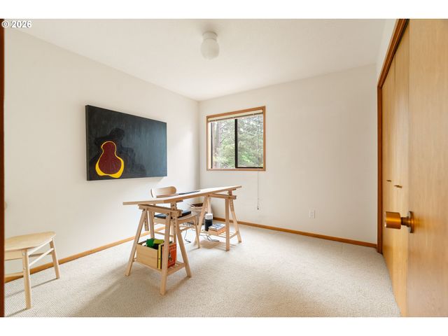 4815 Sw STONEBROOK Ct, Portland, OR 97239