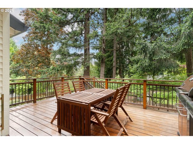 4815 Sw STONEBROOK Ct, Portland, OR 97239