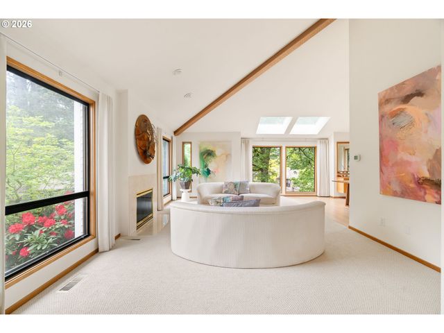 4815 Sw STONEBROOK Ct, Portland, OR 97239