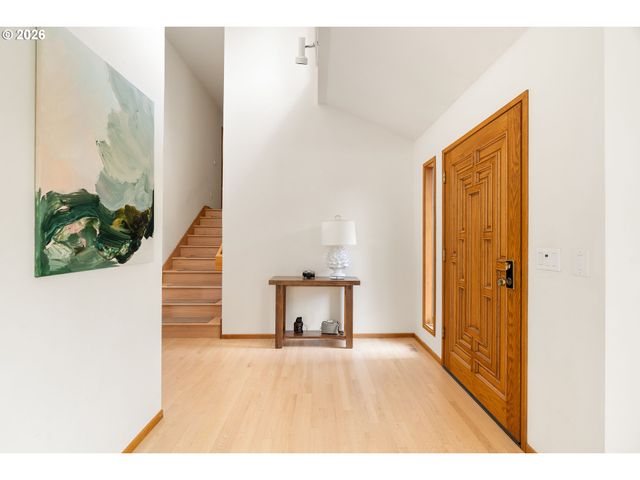 4815 Sw STONEBROOK Ct, Portland, OR 97239