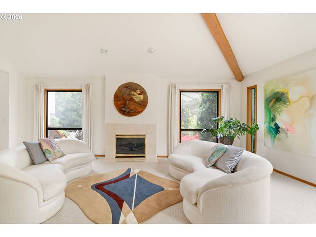 4815 Sw STONEBROOK Ct, Portland, OR 97239