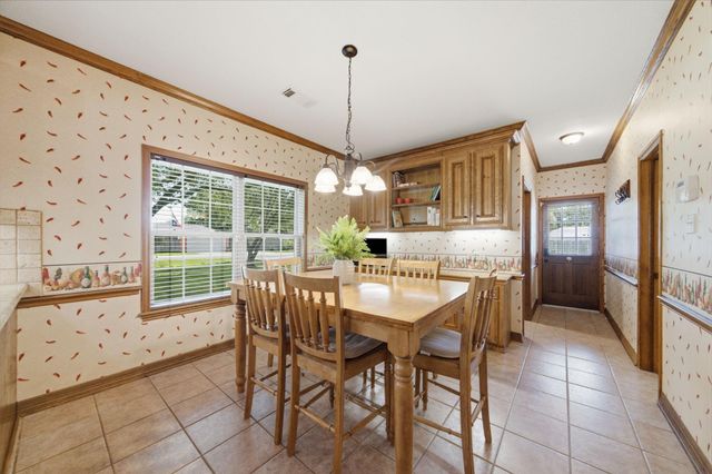 2516 Woodcreek Drive, Pearland, TX 77581