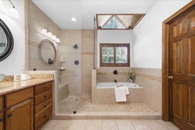 2516 Woodcreek Drive, Pearland, TX 77581