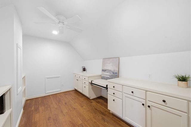 2516 Woodcreek Drive, Pearland, TX 77581