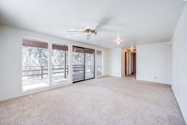 312 State Route 27, Pullman, WA 99163