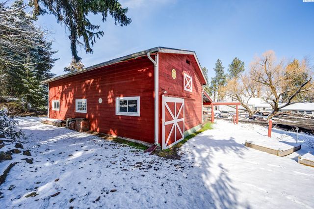 312 State Route 27, Pullman, WA 99163