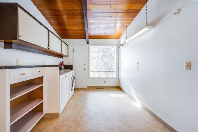 312 State Route 27, Pullman, WA 99163