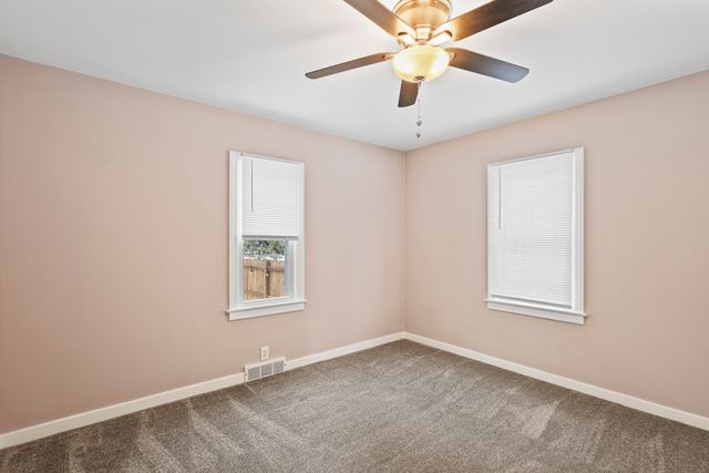 304 W Van Buren Street, Marengo, IL 60152