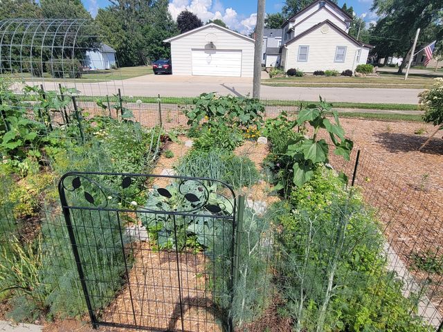 304 W Van Buren Street, Marengo, IL 60152