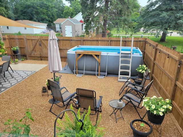 304 W Van Buren Street, Marengo, IL 60152