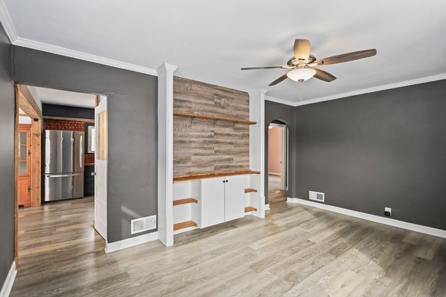 304 W Van Buren Street, Marengo, IL 60152