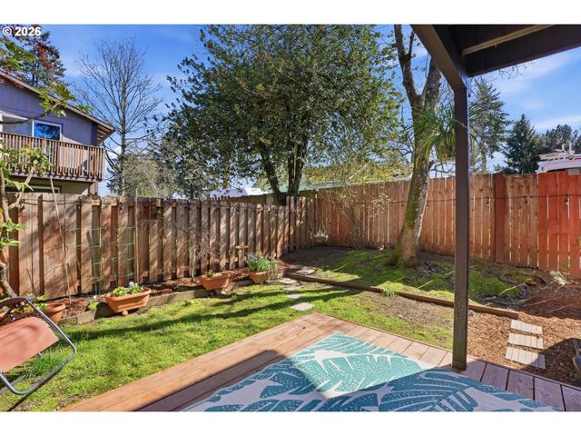 2379 Se 112TH Ave, Portland, OR 97216