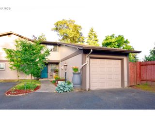 2379 Se 112TH Ave, Portland, OR 97216