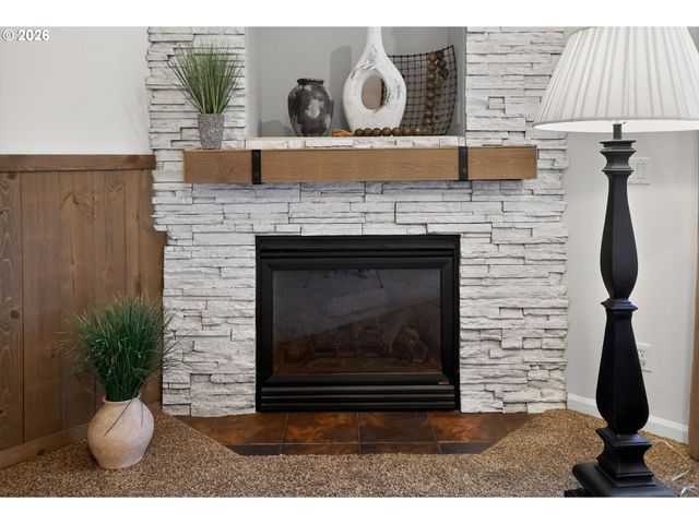 26250 S MILK CREEK Cir, Mulino, OR 97042